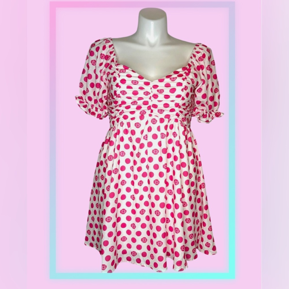 Cute pink and white Hello Kitty dress, Size Women’s Small.